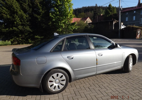 Audi A4 cena 21500 przebieg: 228000, rok produkcji 2005 z Świdwin małe 211